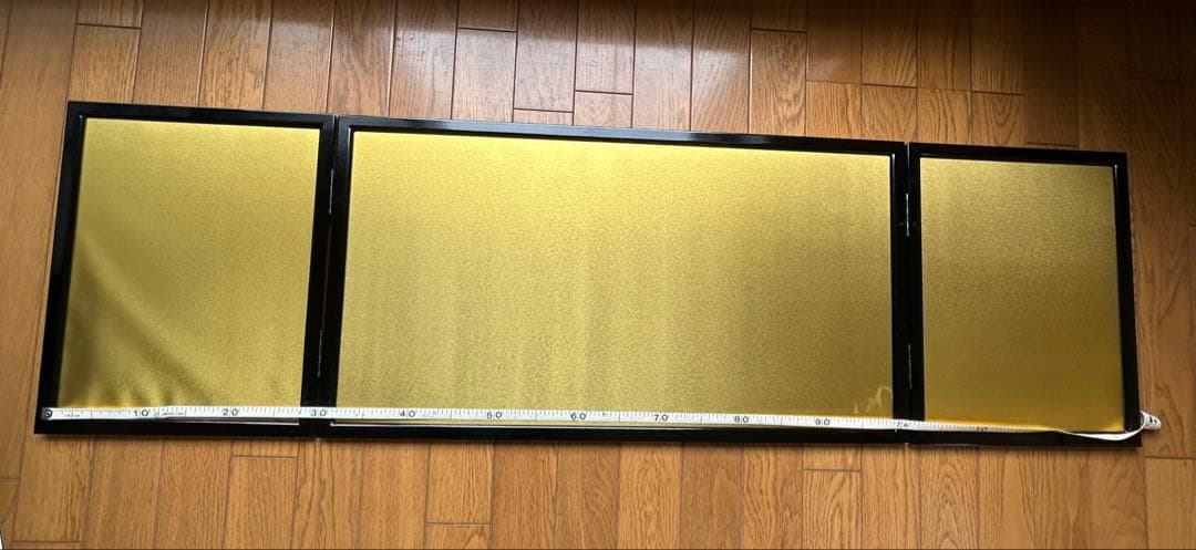 金屏風　折りたたみ式 38.5cm x 133cm