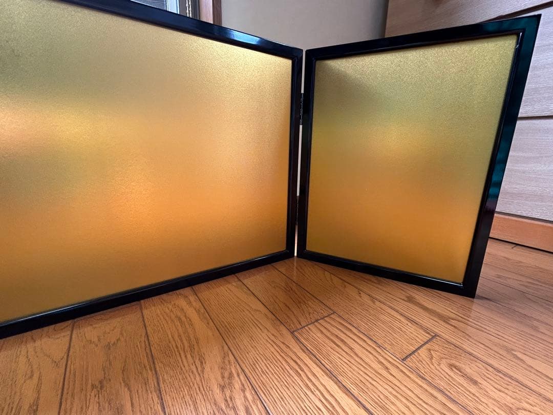 金屏風　折りたたみ式 38.5cm x 133cm