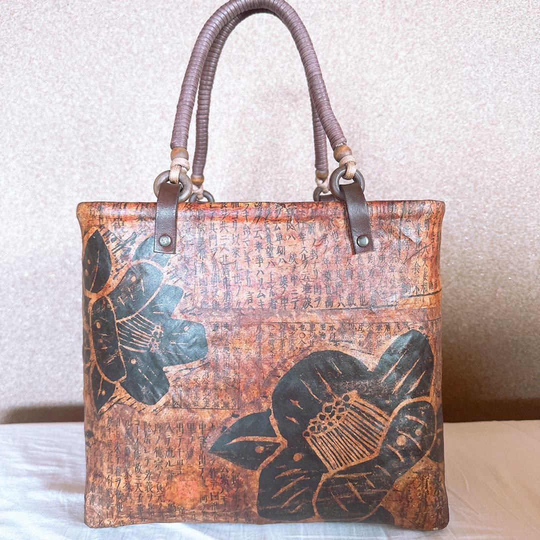 一閑張り椿柄　底鋲付きおしゃれハンドル