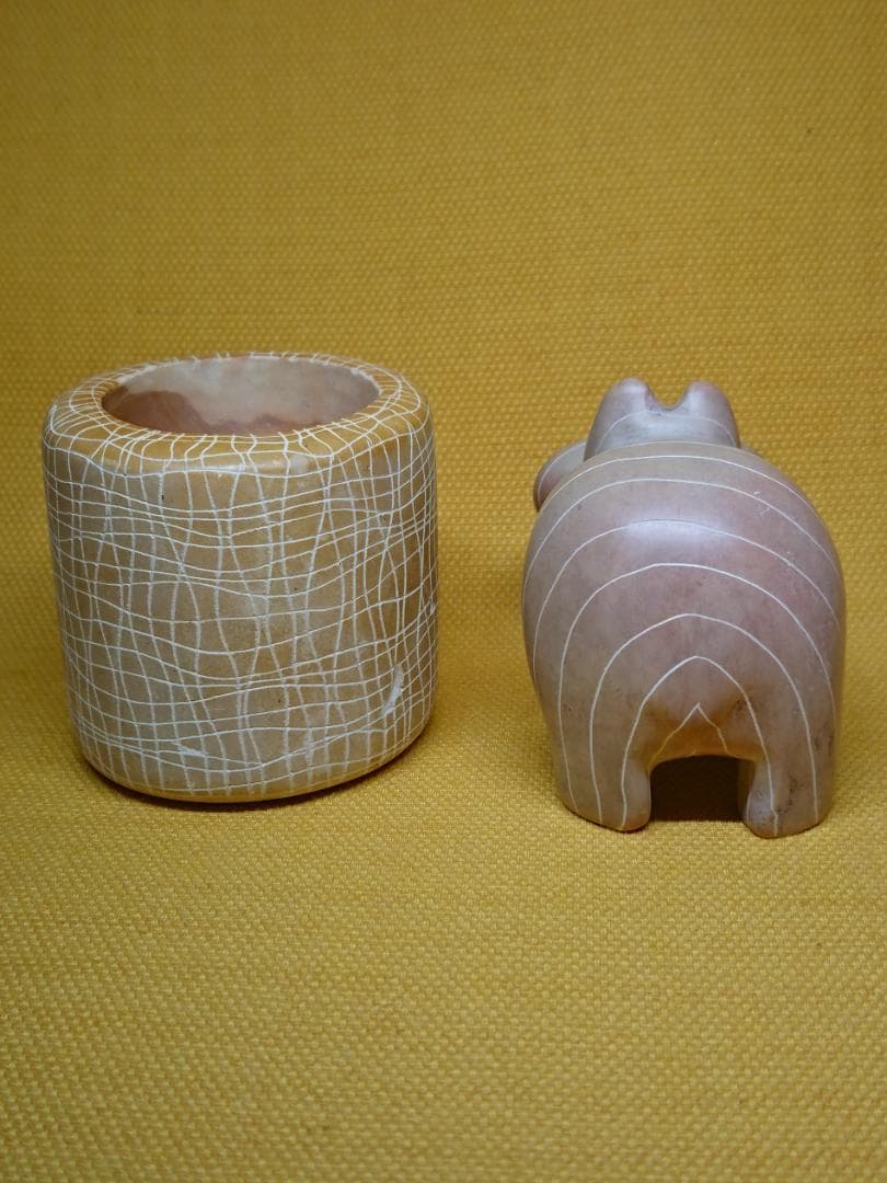 ビンテージ　カバ　石彫　オブジェ　置物　インテリア　工芸品　美術品　A1315