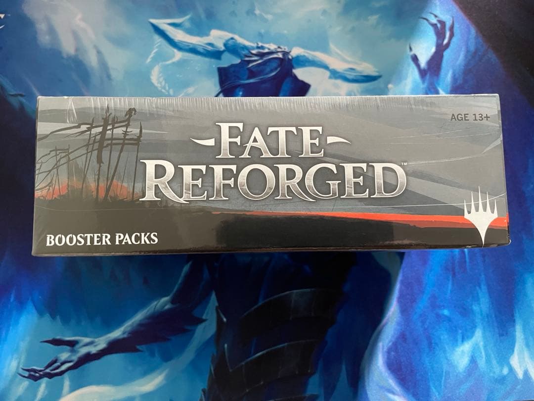 MTG・英語版】運命再編《ブースター BOX》 - メルカリ