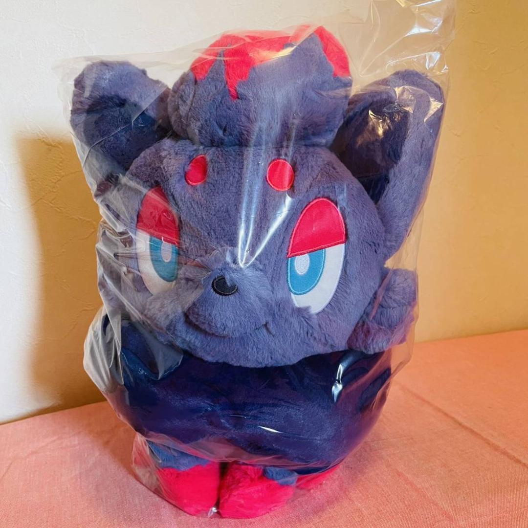 ポケモンセンター オリジナル ふわふわ 抱きぬいぐるみ ゾロア - メルカリ