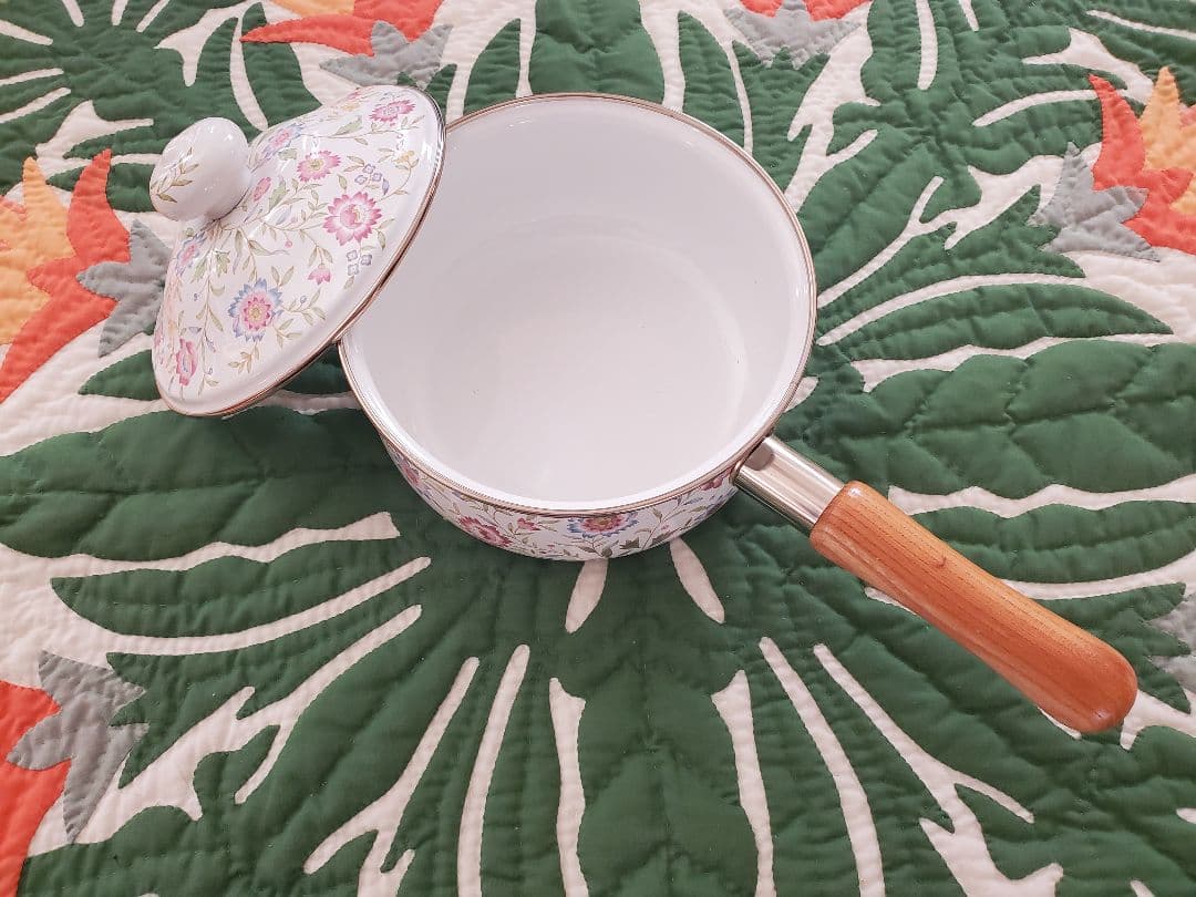 【新品未使用】ピースルピナス エジリー 花柄 鍋 やかん 昭和レトロ ホーロー鍋