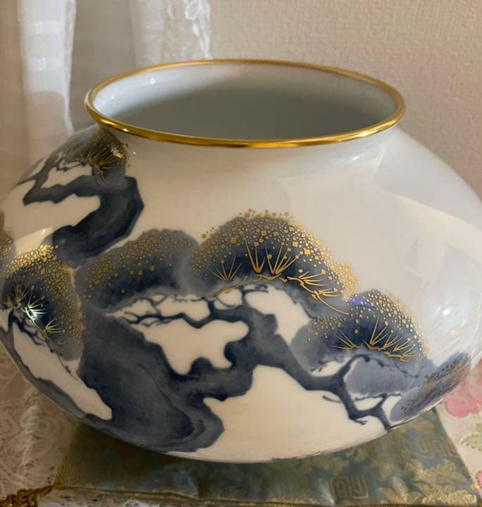 皇室御用達 大倉陶園 老松花生 松金彩