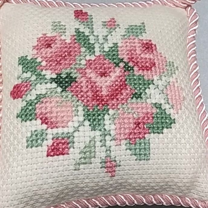 ＃ピンクッション　＃25番刺繍糸　キット　＃DMC　刺繍キット