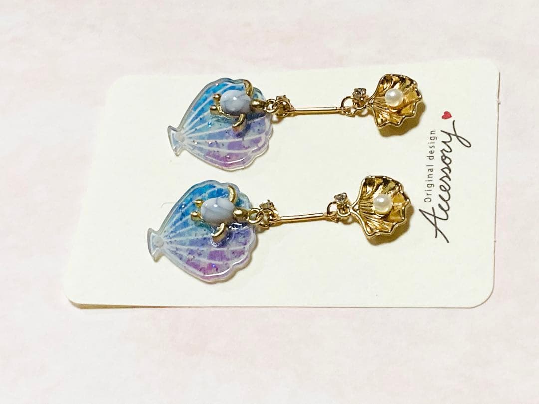 ハンドメイド　〈ピアス/イヤリング/チャーム〉No.2672