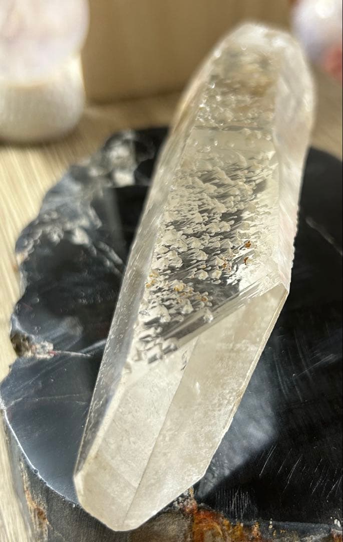 ディアマンティーナ産 スターブラリークォーツ 星屑を閉じ込めた高透明ポイント