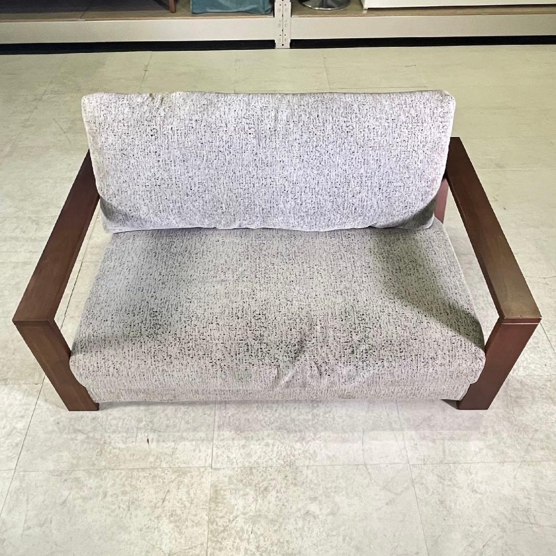 Keyuca ケユカ 木製アームラブソファ 2人掛け　ミックスグレー