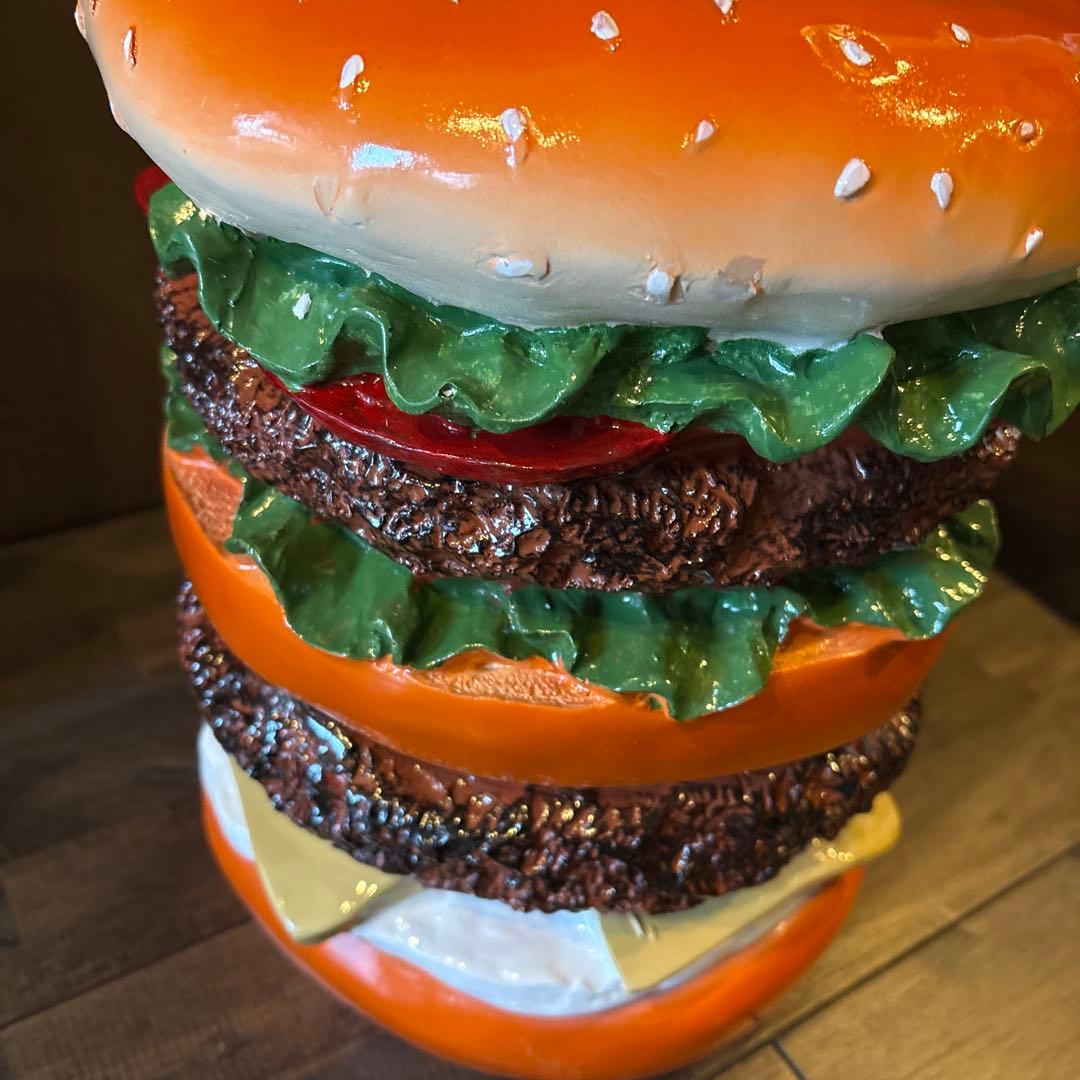 ハンバーガー型スツール