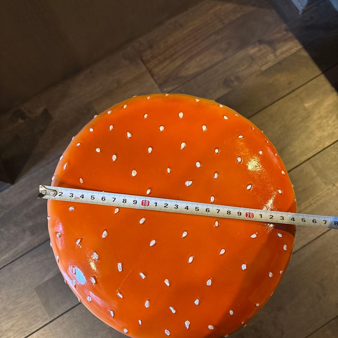 ハンバーガー型スツール