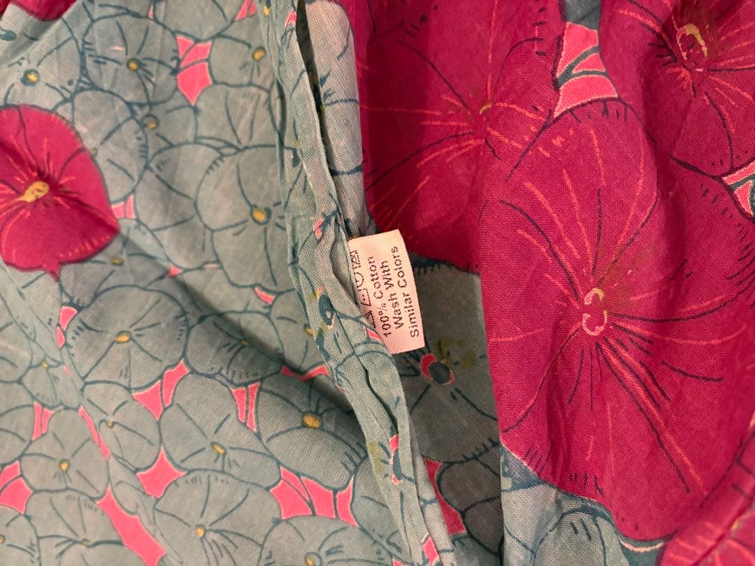 Les touristes カーテン