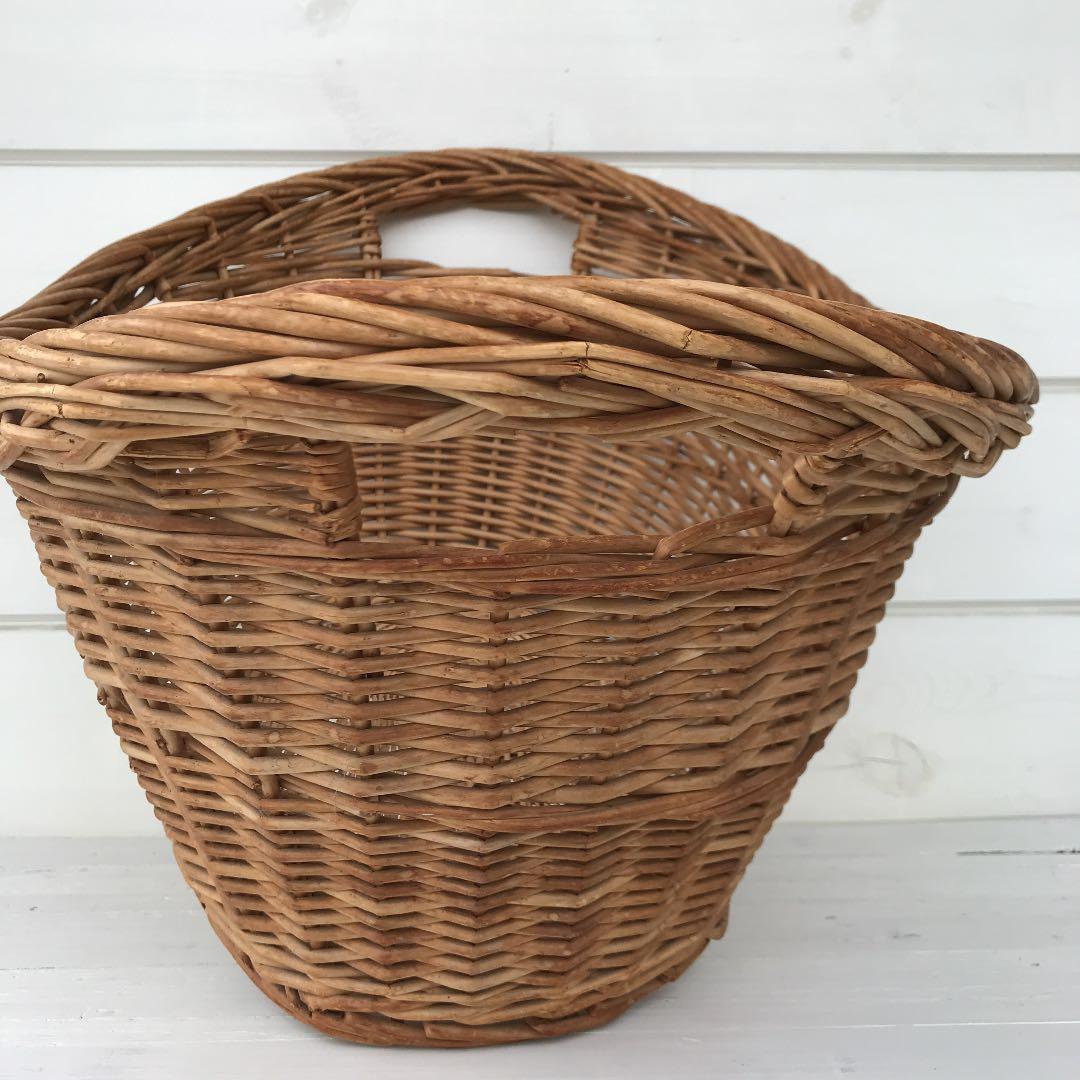 アンティーク　大きなバスケット