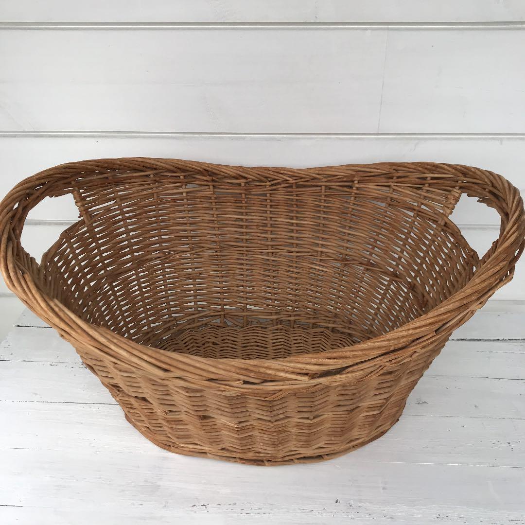 アンティーク　大きなバスケット