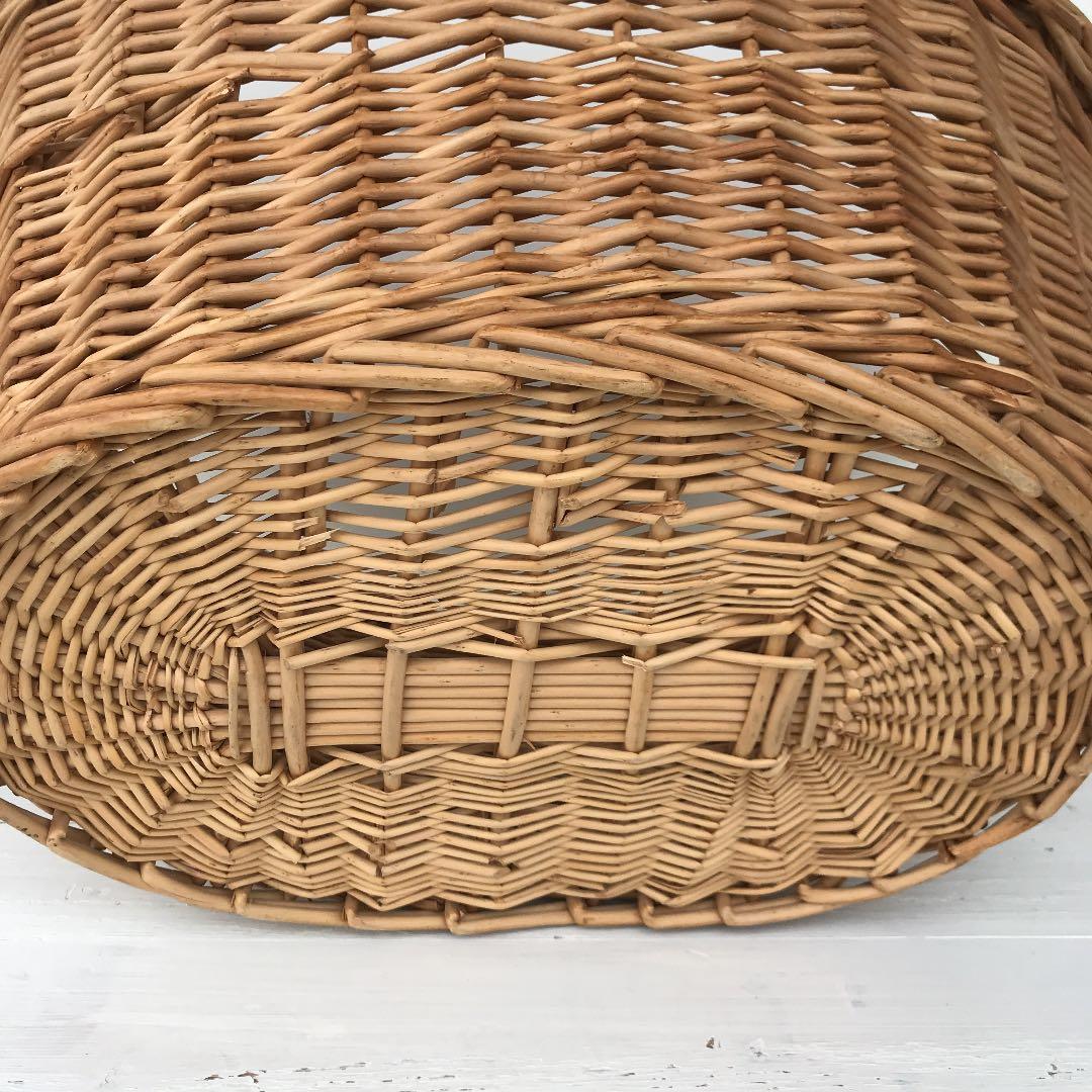 アンティーク　大きなバスケット