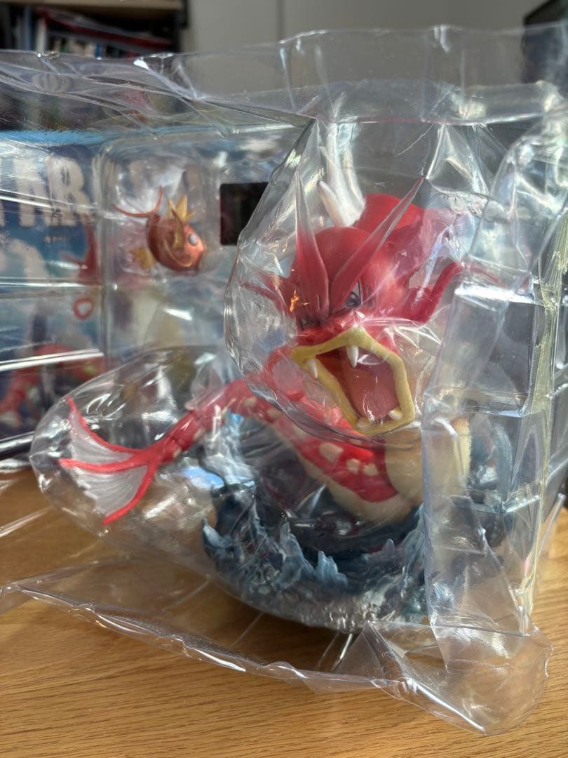 赤いギャラドス フィギュア ポケモン ポケットモンスター - メルカリ