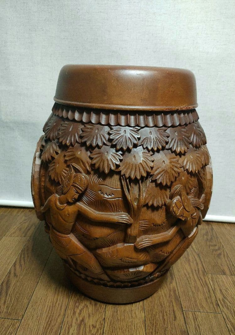 中国　木彫リ　イス　家具　小物入れ　アンティーク