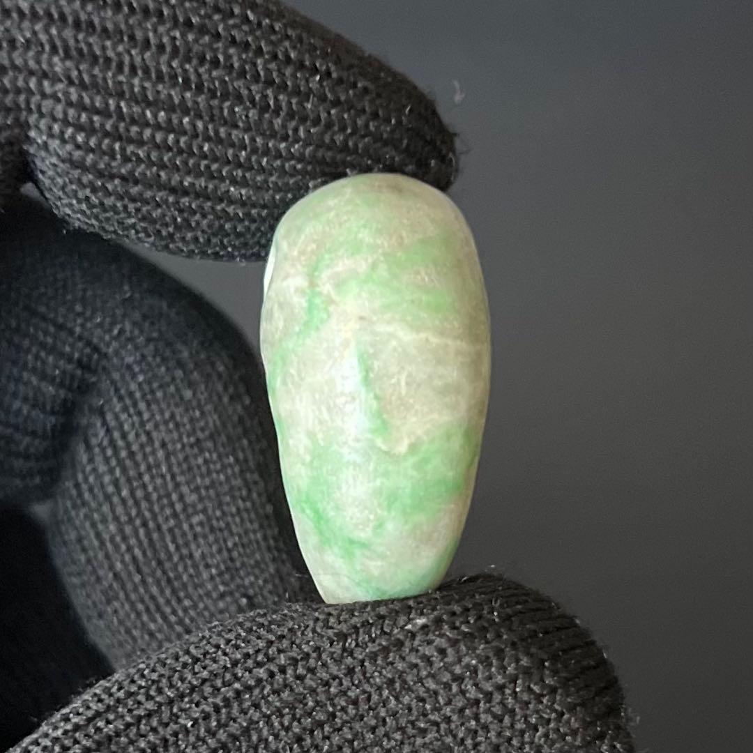 極上 縄文時代 本翡翠（硬玉） 勾玉 奈良県伝承出土 玉擦れ痕あり 古代