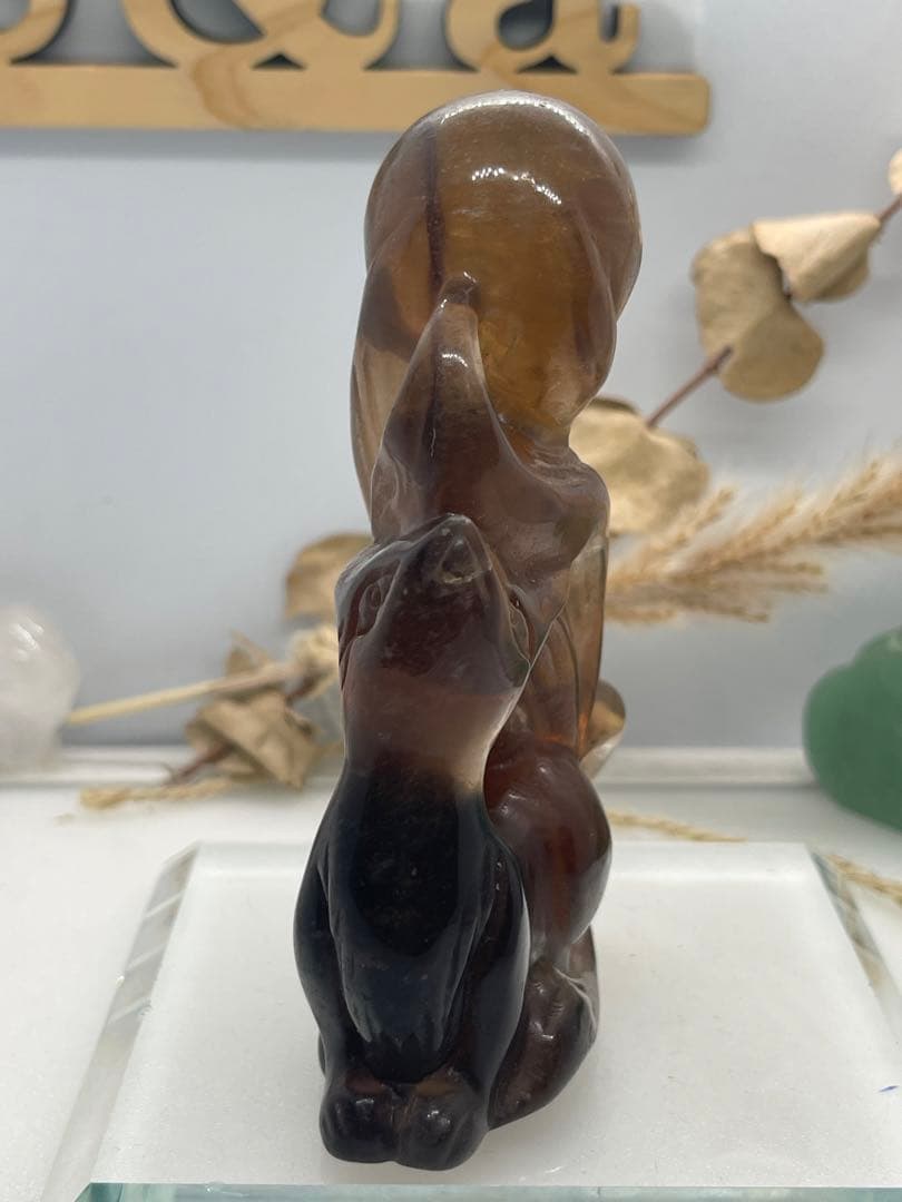 くまごろう様8【1928】九尾 彫り置物 ブラックフローライト