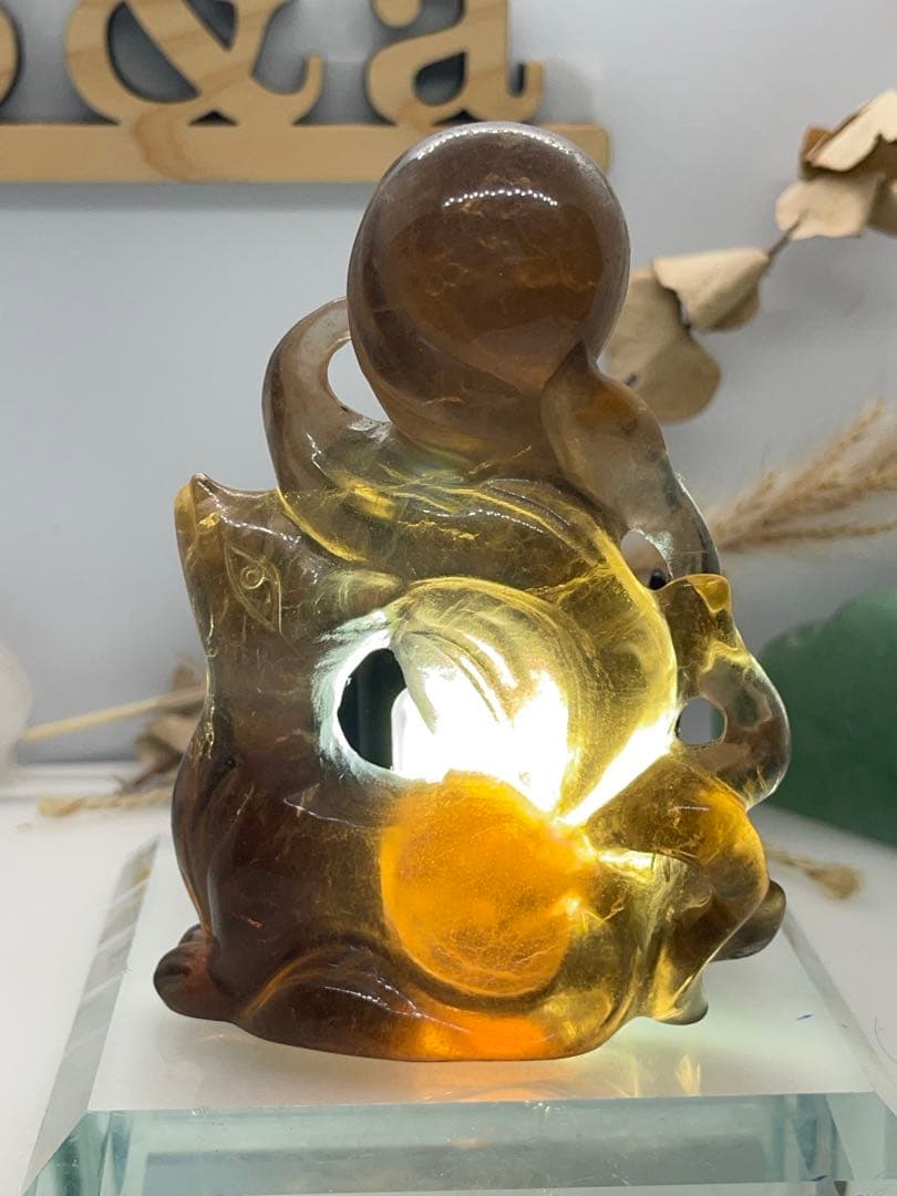 くまごろう様8【1928】九尾 彫り置物 ブラックフローライト