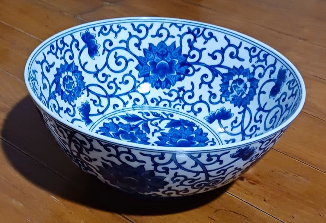 大明嘉靖年製記名入り 青花 染付 磁器製大鉢 実用品 中国土産 - メルカリ