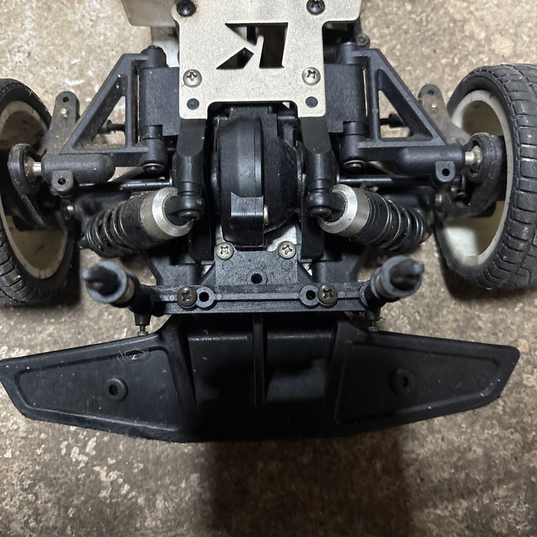 ロ*ー様 京商　エンジン　ラジコン　スカイライン