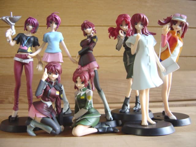 デハラユキノリ 女体まさこ（オレンジ・水玉）ソフビ 限定品