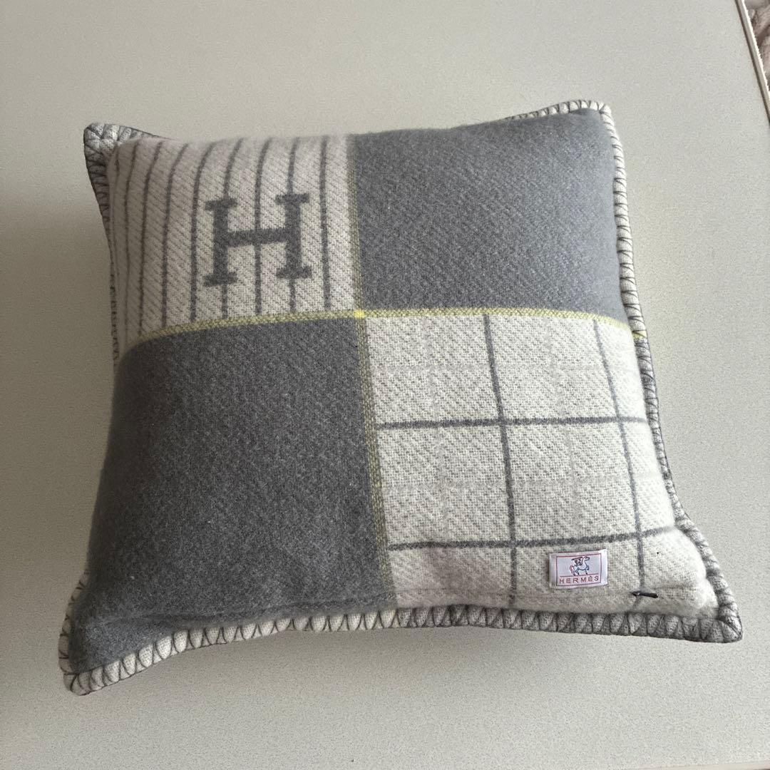 エルメス クッション アヴァロン・カブリオル クッション 42*42 - メルカリ