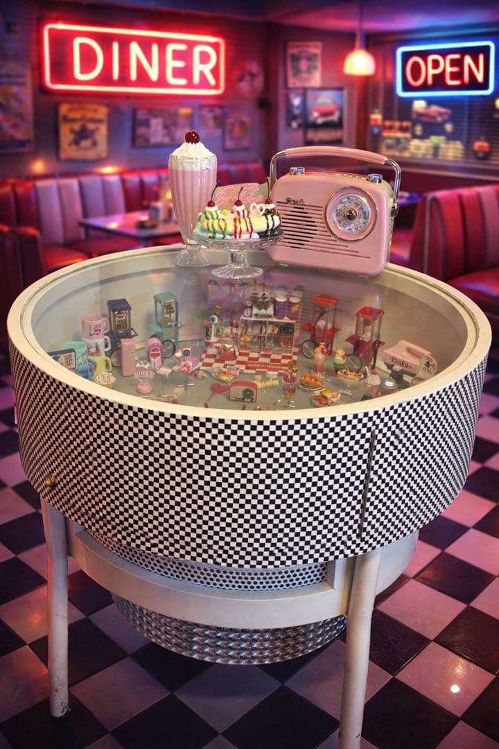 ショーケース　ガラステーブル　ミッドセンチュリー　ダイナー　バーカウンター