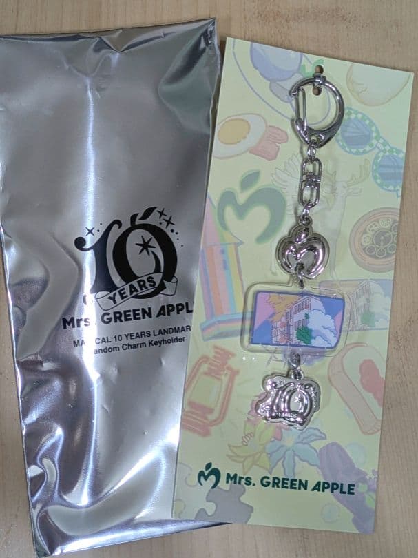 Mrs. GREEN APPLE 10周年キーホルダー K - メルカリ