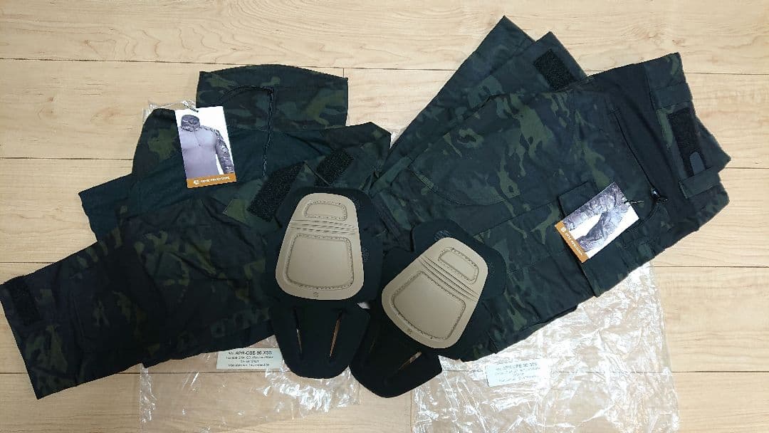 クレイプレシジョン ナイトマルチカモ セットアップ ニーパッド 激レア