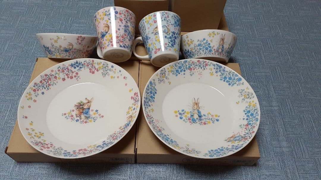ピーターラビットの食器セット