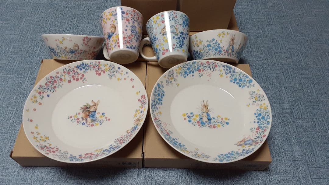 ピーターラビットの食器セット