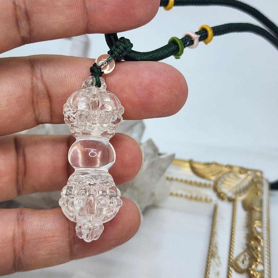 透明水晶 金剛杵ヴァジュラ ペンダント 長さ調整可能紐付き