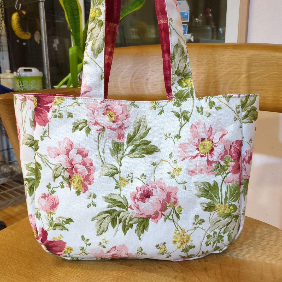 花柄トートバッグ