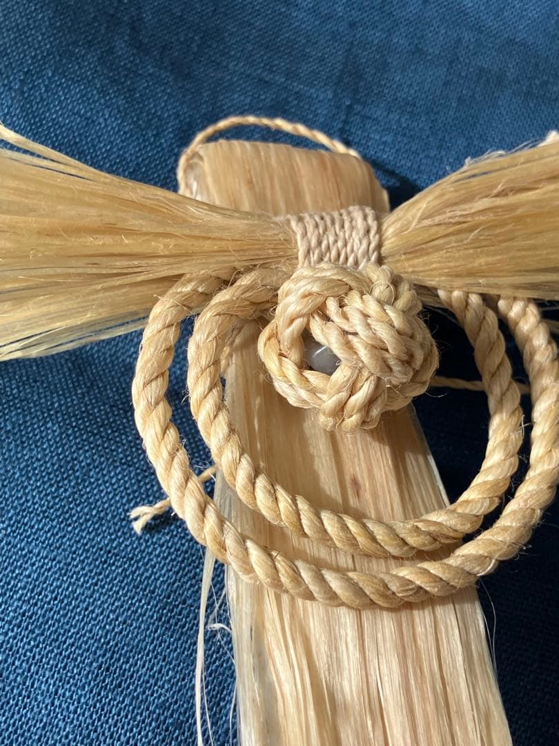 ♦︎精麻✖︎糸魚川翡翠（鑑定書付き）輪飾り 栃木県野州産 - メルカリ