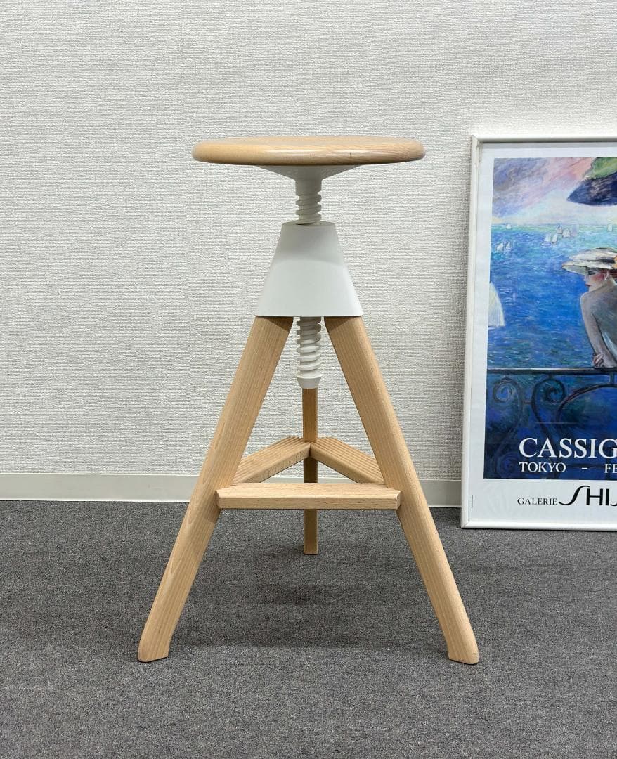 マジス■トム&ジェリー　足掛け＆昇降機能付　ハイカウンターチェア　バーチェア　白