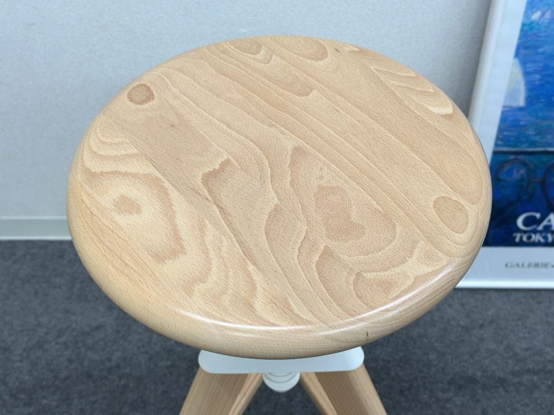 マジス■トム&ジェリー　足掛け＆昇降機能付　ハイカウンターチェア　バーチェア　白