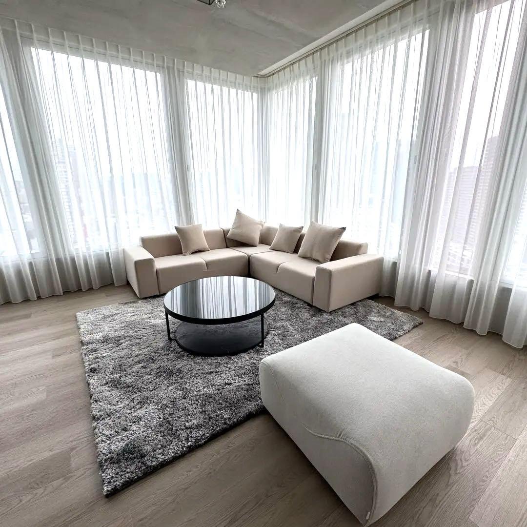 超美品 ローソファ2人掛け 左肘置き モダン ベージュ