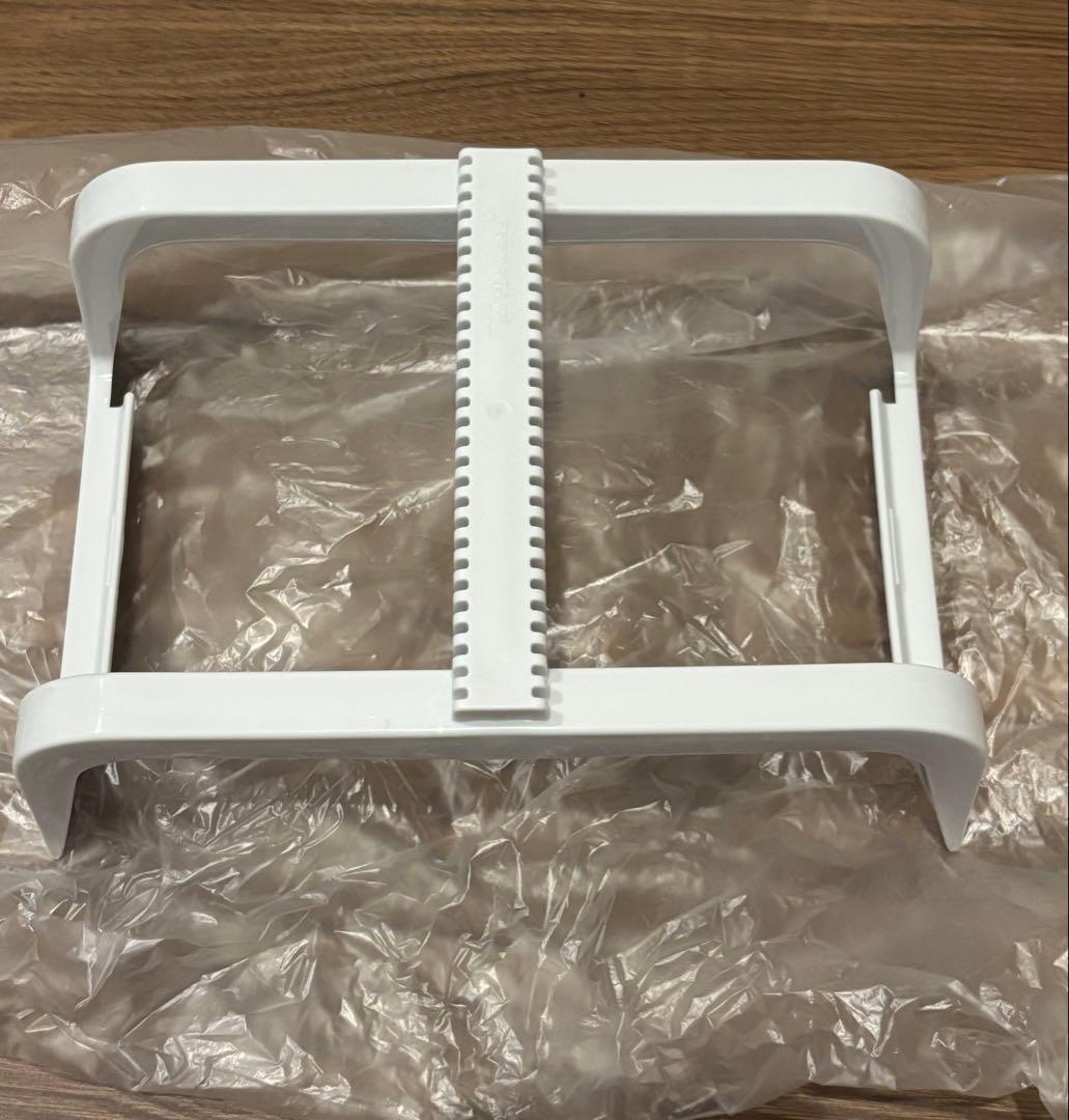 タッパーウェア　10キロキーパー　ハンドル付き