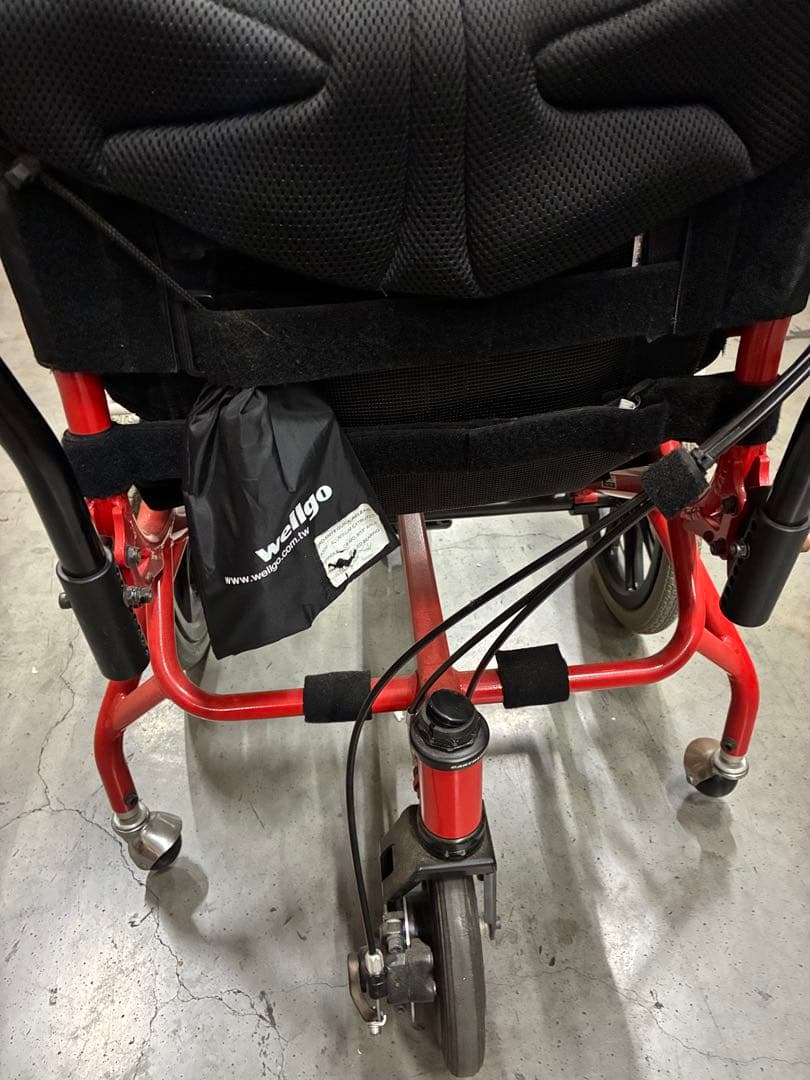 コギー COGYイタリアンレッド 足こぎ車いす