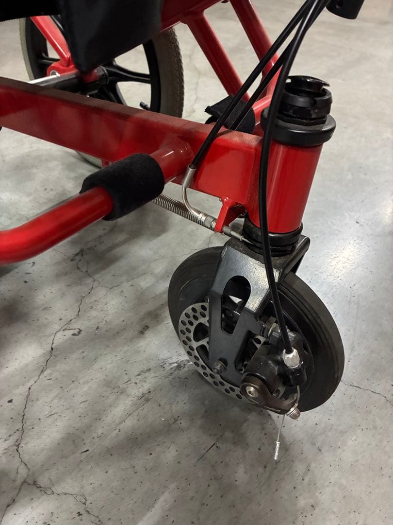 コギー COGYイタリアンレッド 足こぎ車いす