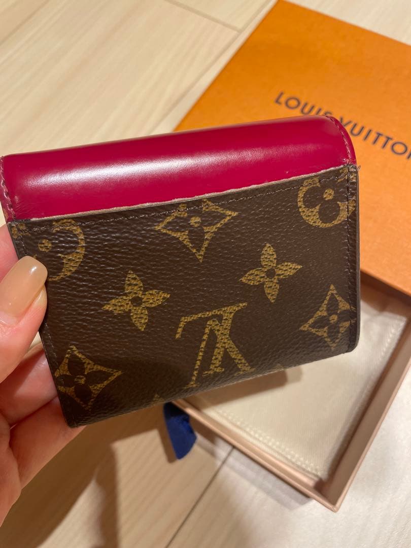 ルイヴィトン 三つ折り財布 ポルトフォイユゾエ 正規品