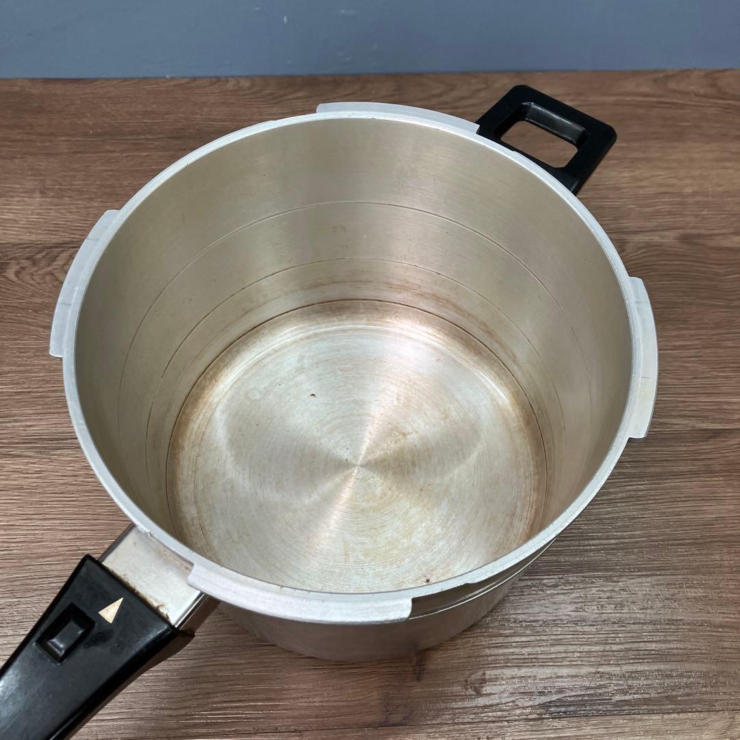 E-2 CO・OP 北陸アルミ 圧力鍋 5.5L 大容量 レトロ キッチン用品