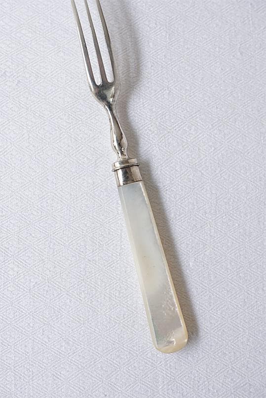 イギリスアンティーク　白蝶貝　マザーオブパール　カトラリー　フォーク＆ナイフ　A