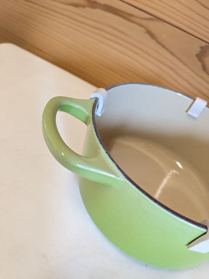 ル・クルーゼ　Le　Creuset ココット・ロンド　グリーン　14cm