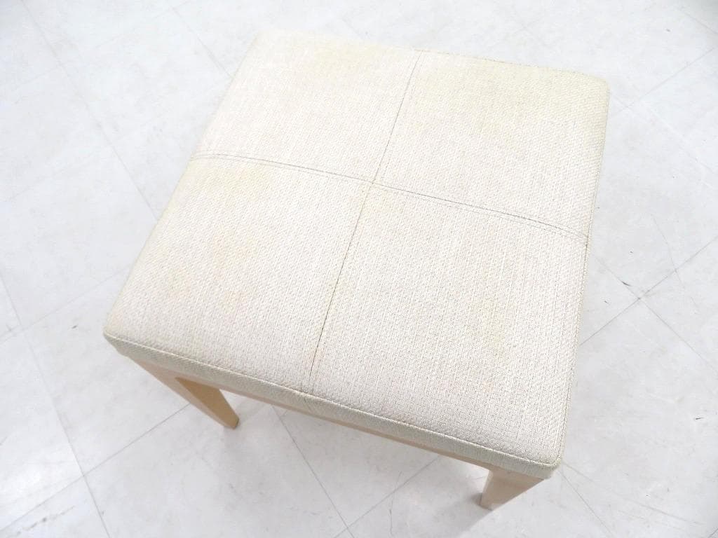 展示品　タイムアンドスタイル　スツール　オットマン　ヒューゴ　北欧モダン