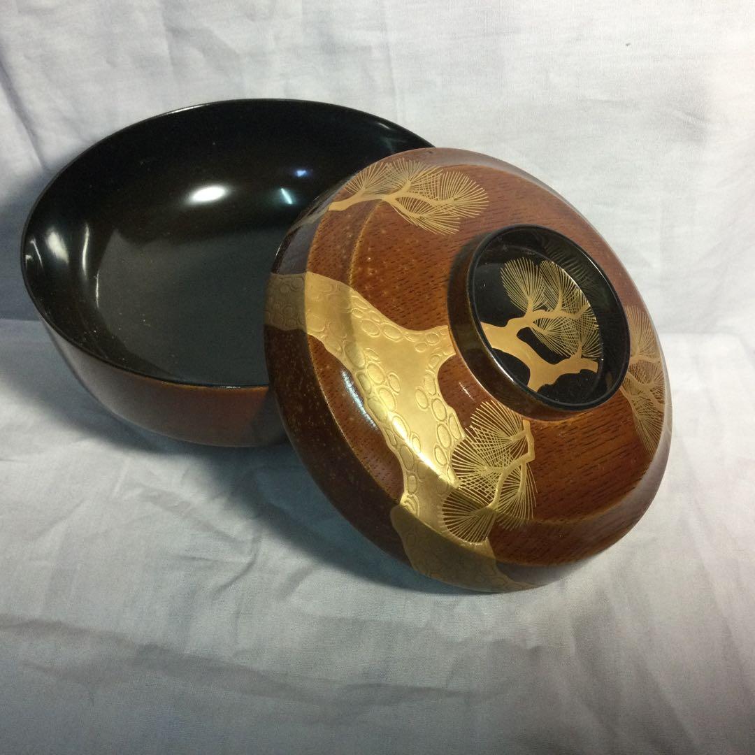 NO 298漆碗10クロー赤10個蓋つきです輪島と思いますが確信無いので不明。