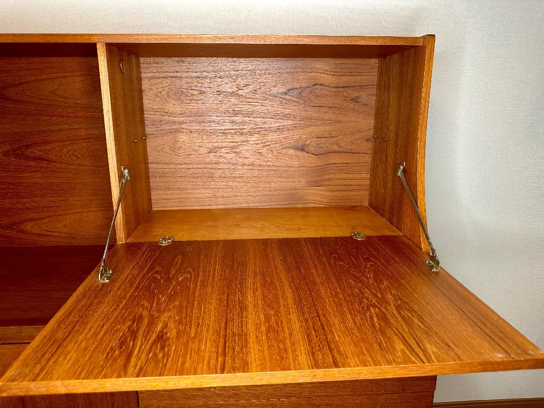 イギリス ヴィンテージ サイドボード ミッドセンチュリー