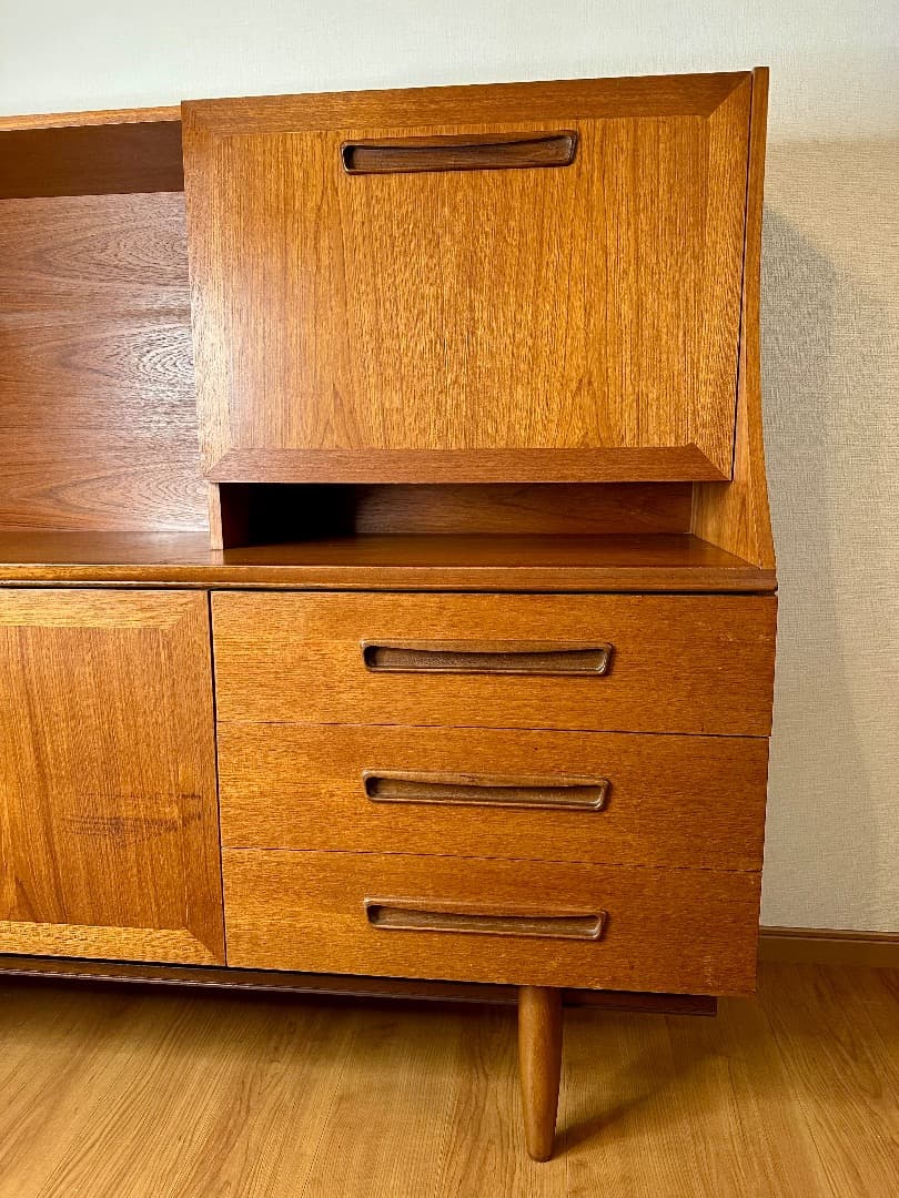 イギリス ヴィンテージ サイドボード ミッドセンチュリー