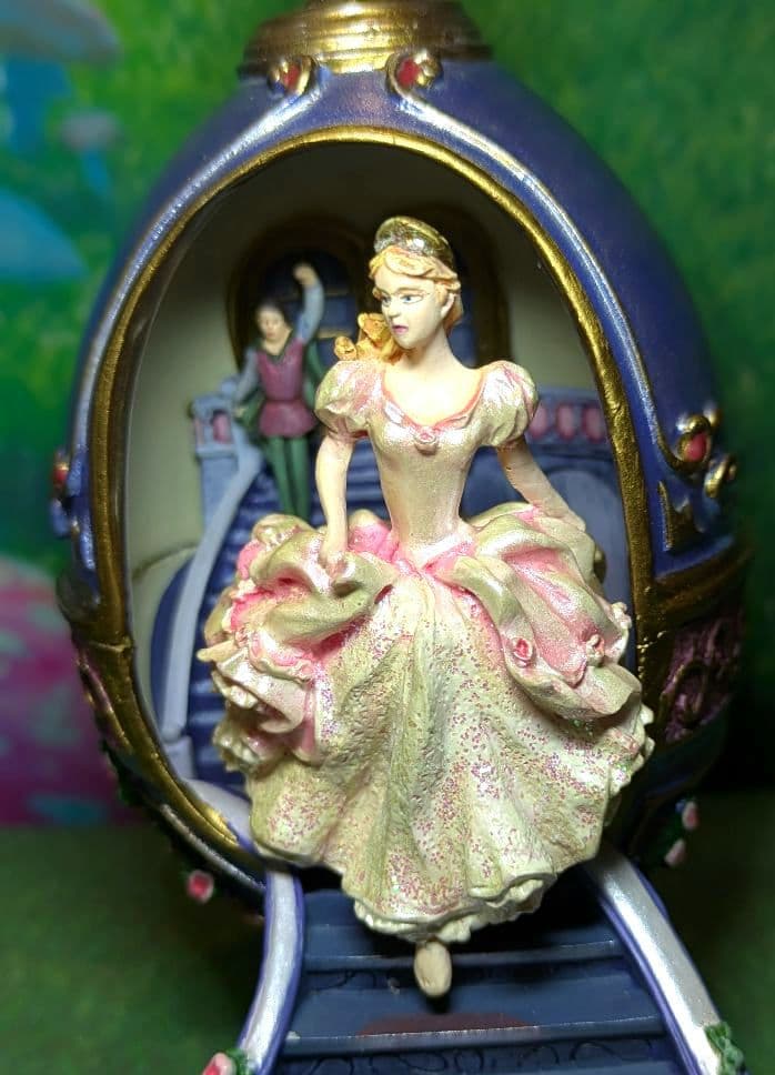 レア　シンデレラ　エッグキャッスル　限定版　フランクリンミント　新品未使用　2種